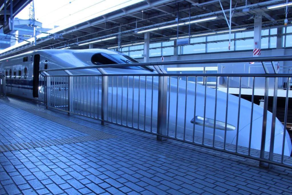Shin Osaka Station Hotel Annex Bagian luar foto