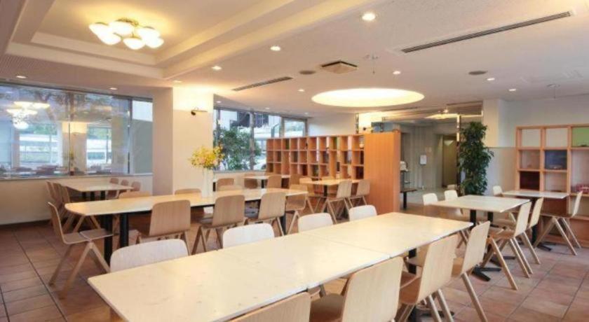 Shin Osaka Station Hotel Annex Bagian luar foto